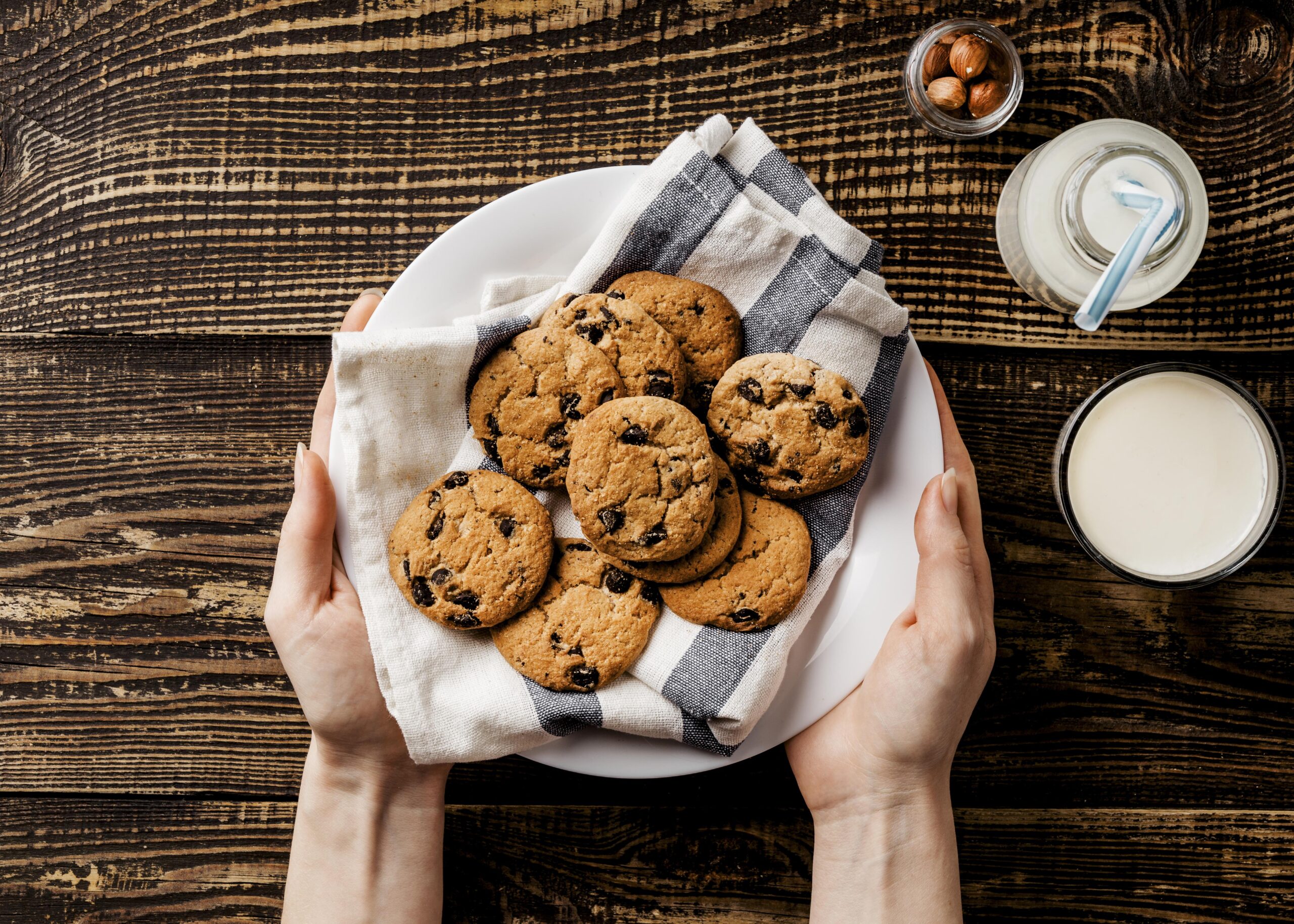 chocolate chip cookie